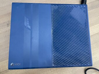 Xbox One 1TB – Forza Motorsport 6 Limited Edition - 3