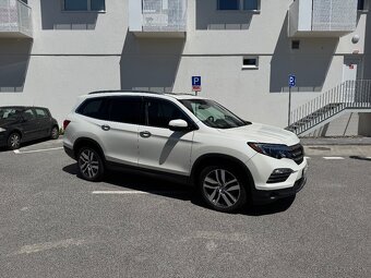 Honda Pilot Elite AWD - 3
