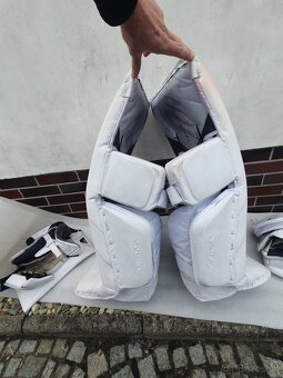 Brankarsky set BAUER Hyperlite 2 vel. L - 3