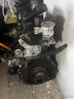 Motor 1.6 mpi 75kw benzín - 3