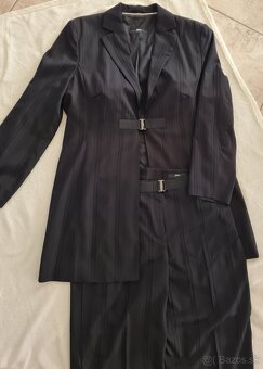 s.Oliver dámsky kostým v čiernej farbe - 3