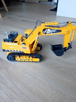 Predám detsky báger  na ovládanie. - 3