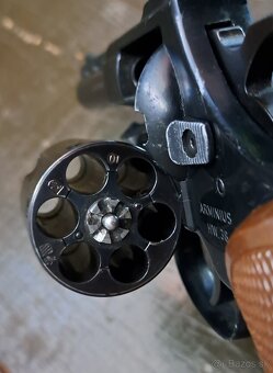 REVOLVER ARMINIUS HW38 - 3