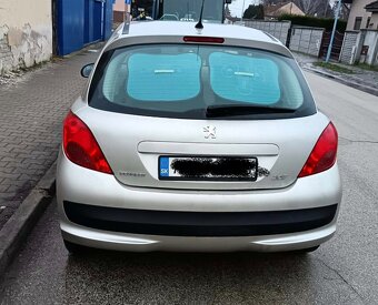 Peugeot 207 - 3
