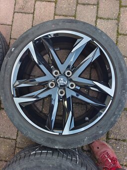 19" Toyota c-hr 2022 - 3