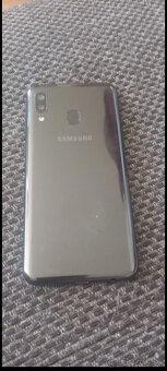 Samsung Galaxy A20 e - 3