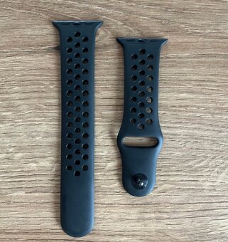 Remienok Apple watch 40mm NIKE čierny - 3