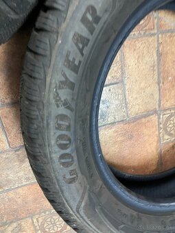 ZIMNE PNEU 205/60R16 98H good year ultragrip 9+ - 3