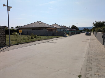 Stavebný pozemok na predaj obci Rakoľuby - 3