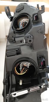 Predam lave svetlo, reflektor na Renault Megane 3 - 3