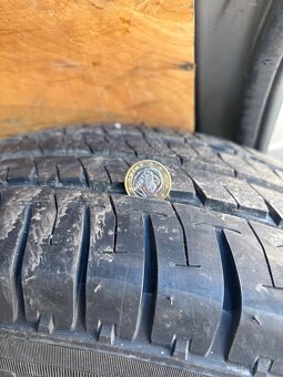 215/70R15C - 3