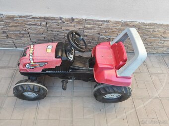 Detský šlapací traktor - 3