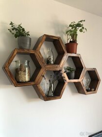 Hexagonová polica - 3