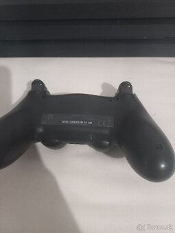 PS4 PRO - 3