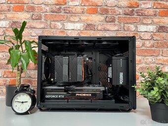 Ryzen 7 9800X3D\32GB\RTX 4080\SSD\850W Zdroj - 3