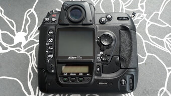 Nikon D2Hs - TOP stav (shutter count 7K+) - 3