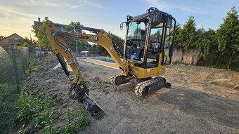 Minibáger Caterpillar CAT 301.6 - 3