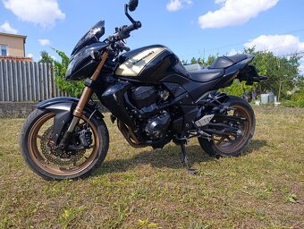 Kawasaki Z750R - 3