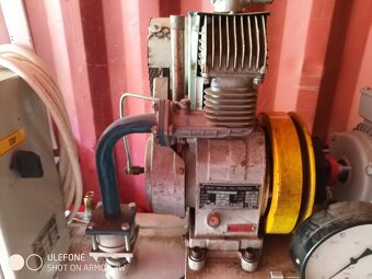 Vzduchový kompresor " Orlík " v dobrom stave. - 3