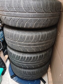 215/60 r16 zimné - 3