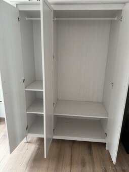 Predám biely nábytok IKEA - 3