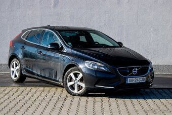 Volvo V40 D4 2.0L Drive-E Momentum - 3