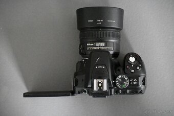 Nikon D5300 + NIKKOR 50mm f/1,8G AF-S - 3
