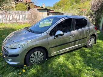 Peugeot 207 1.4 E, r. v. 2009 - 3