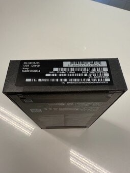 Samsung galaxy s25 12gb. 256 - 3