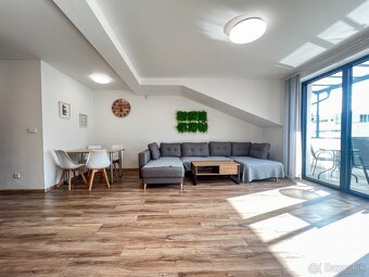 Moderný 3-izbový byt s terasou a parkovaním na prenájom – Ky - 3