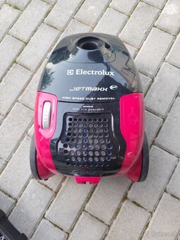 Na náhradné diely elektrolux vysávač - 3