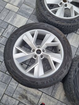 Komplety original skoda 19" 235/50r19 - 3