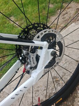 Predám kellys gate 30 - 3