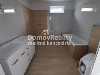 NA PREDAJ NOVOSTAVBA BOŠANY - 3