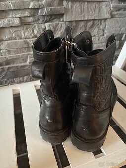 Tommy hilfiger v.40 - 3