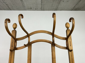 Nástenný halový vešiak J&J Kohn no.1082 - 3