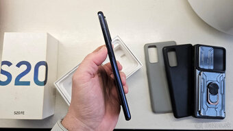 Samsung Galaxy S20 FE + obaly - 3