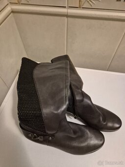 Predám dámske čižmy vel. 40 - 3