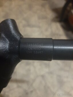 Vstrekovače L200 - 3