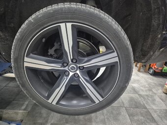 Volvo R20 275/40 elektrony hankook celoročne - 3