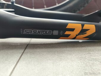 Vidlica 27.5" s kompletnym kolesom - 3
