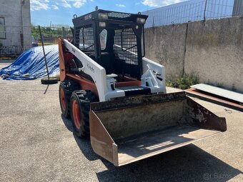 Šmykom riadeny nakladač Kubota Trak 1000 - 3