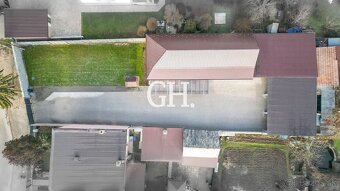 MOKRANCE- ZREKONŠTRUOVANÝ DOM-821 M2 POZEMOK - 3