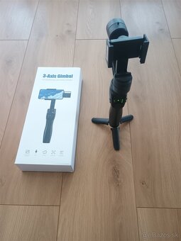 Gimbal so statívom a teleskopickou tyčou - 3