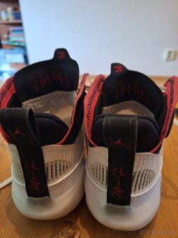 Air Jordan XXXVII - 3
