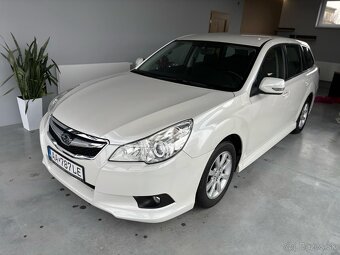 Subaru Legacy Wagon 2.0 i VA CVT 172000km 2010 - 3