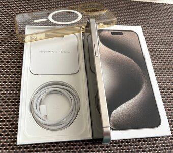 IPhone 15 Pro Max 256GB Natural Titanium - 3