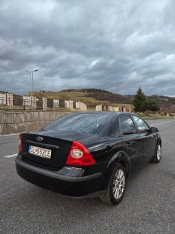 Ford Focus 1.6 benzín - 3