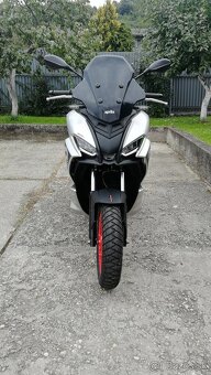 Aprilia SR GT 125 - 3