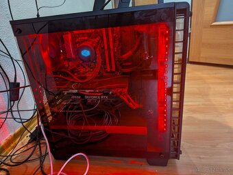 Kompletná herná zostava – PC + 3 monitory + príslušenstvo - 3